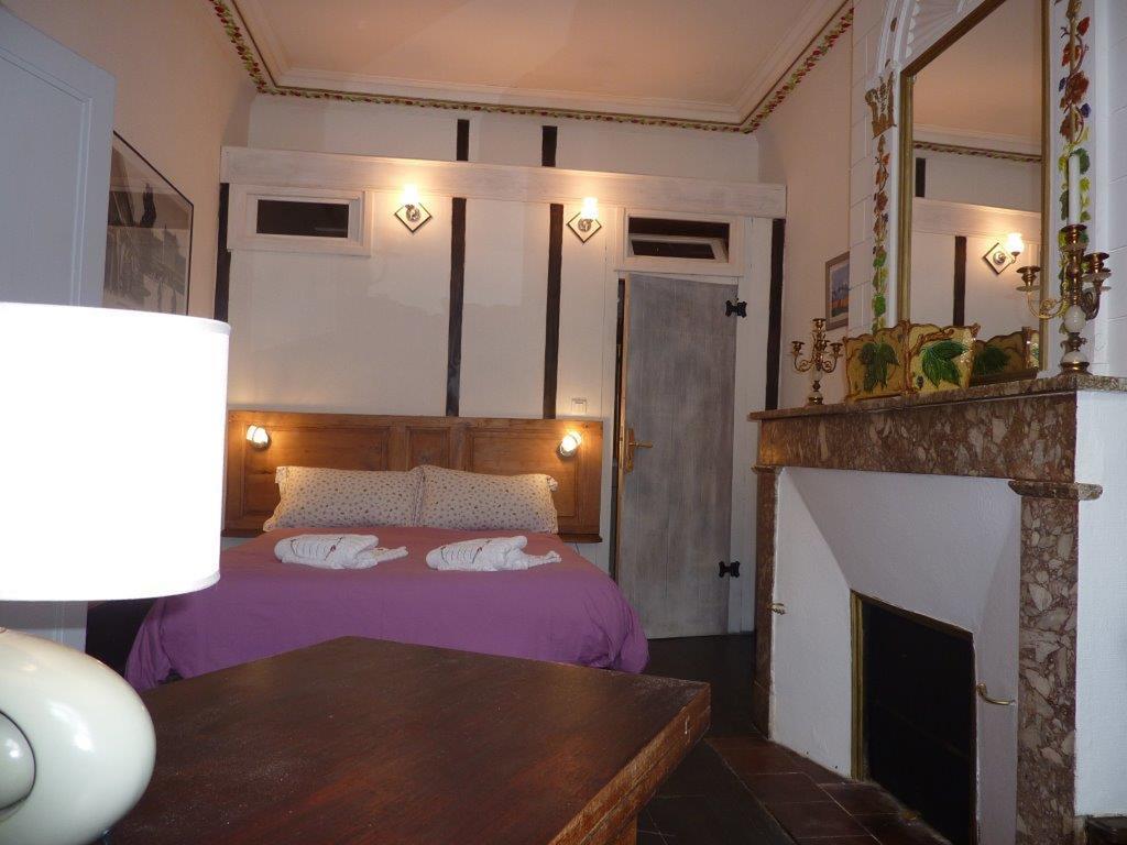 Chambres D'Hotes L'Enclos Des Jacobins Сен-Жирон Экстерьер фото